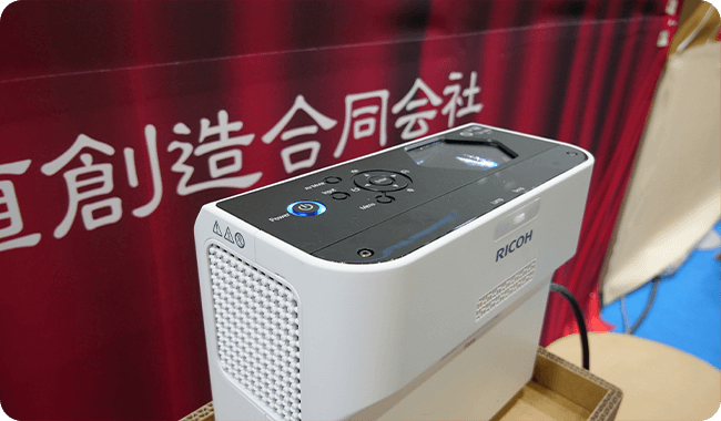 フレーム、LED照明、近焦点プロジェクターは、レンタル可能！コスパ◎！